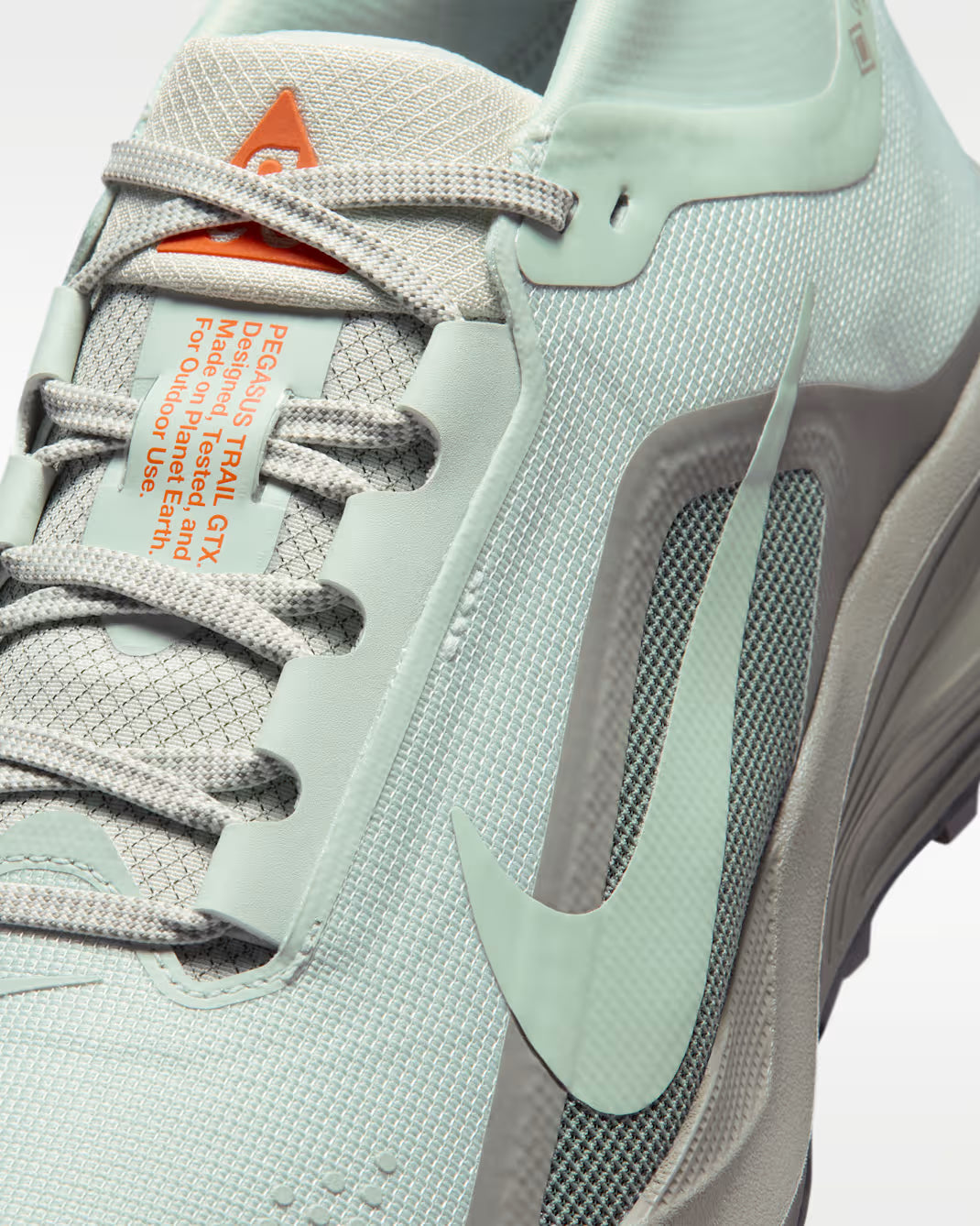 Nike ACG Pegasus Trail GTX Men's (Light Silver/Light Silver)