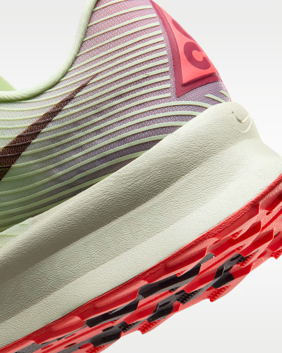 Nike ACG Ultrafly Trail Women's (Volt Tint/Burgundy Ash-Steam)