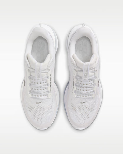 Pegasus Premium Women's (White/Metallic Silver/Metallic Silver)